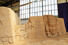 Sandskulpturen Travemünde 2022 - Reise um die Welt. Maya Architektur - „Vova“ © Wtodek Bludnik (Südamerika)